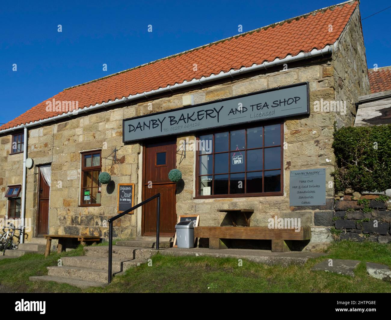 Bäckerei und Teestop in Danby North Yorkshire, Großbritannien beliebt bei Touristen im Nationalpark Stockfoto