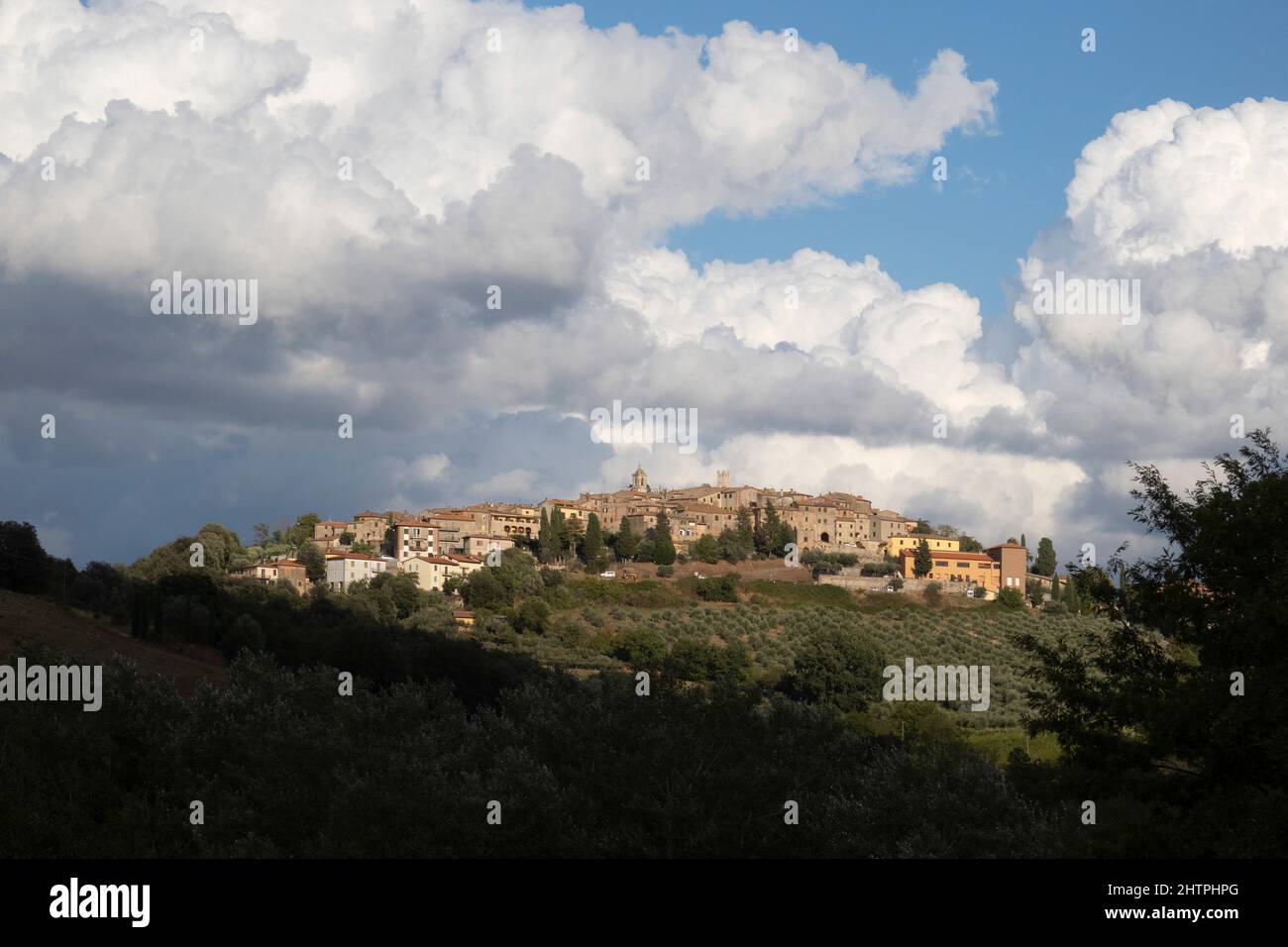 Trequanda Village, Crete Senesi Gebiet, Provinz Siena, Toskana, Europa Stockfoto