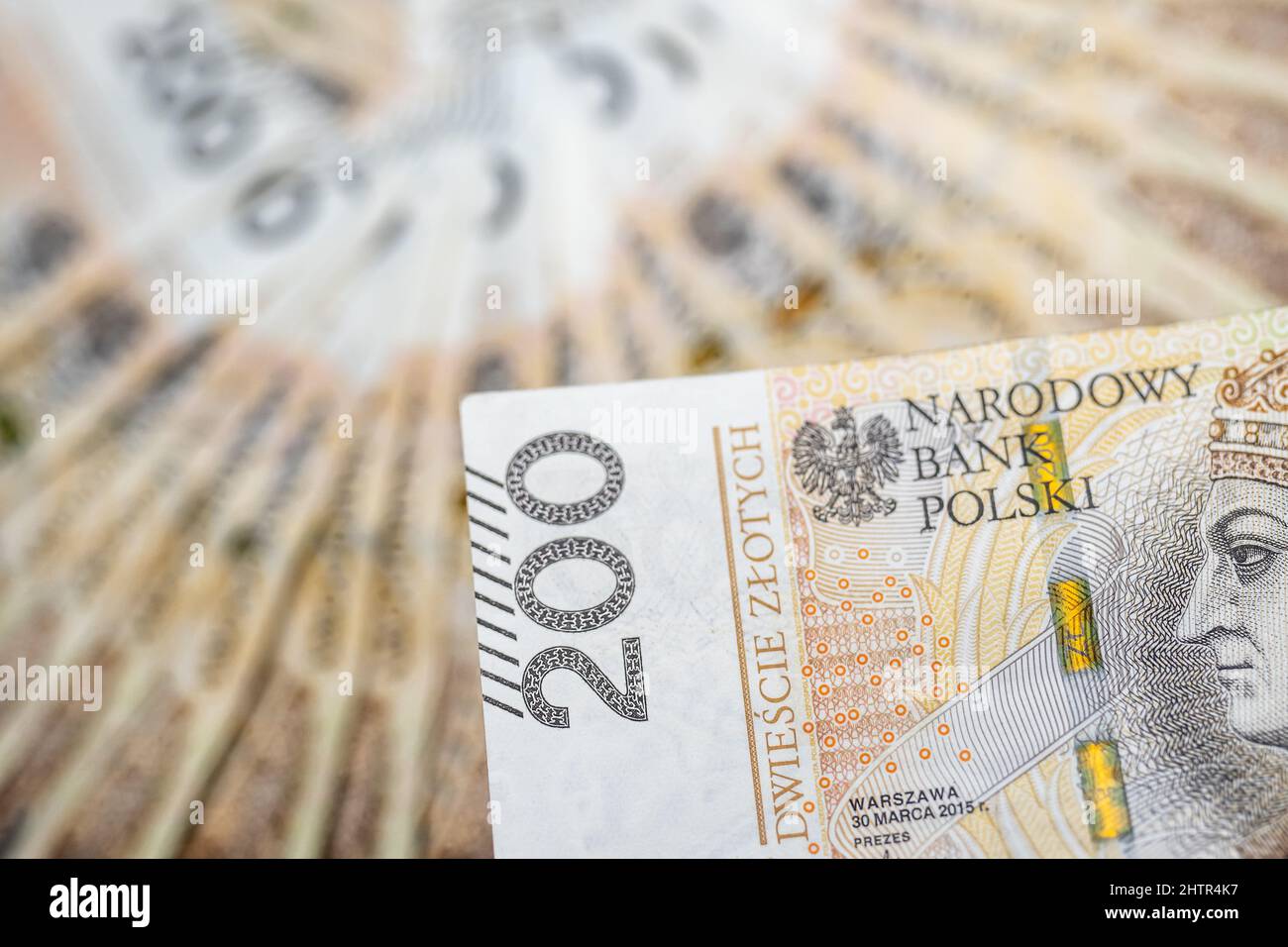 Polnisches geldpolitisches Konzept zweihundert polnische Zloty PLN Münzgeld-Banknoten Stockfoto