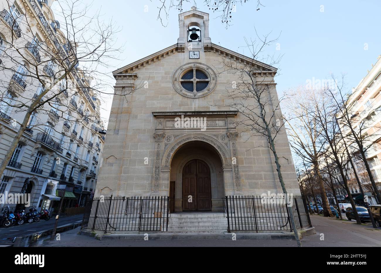 Die alte Kirche Saint-Honore-d'Eylau befindet sich am Place Victor-Hugo im Pariser Viertel 16.. Frankreich. Stockfoto