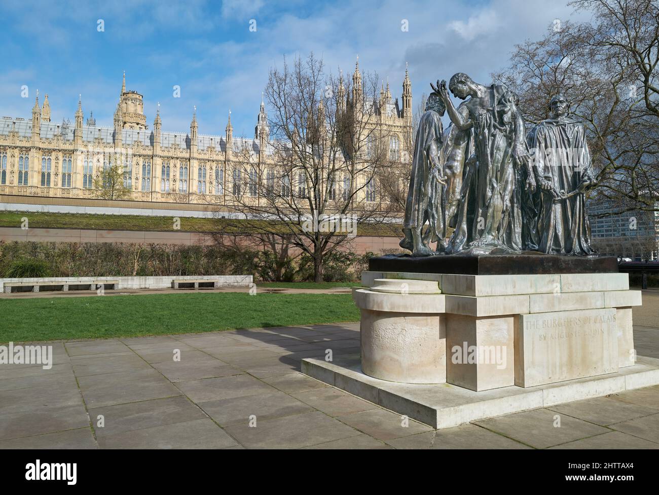 Skulptur „Burger of Calais“ von Rodin, in den Victoria Tower Gardens, vor dem House of Lords, London, England. Stockfoto