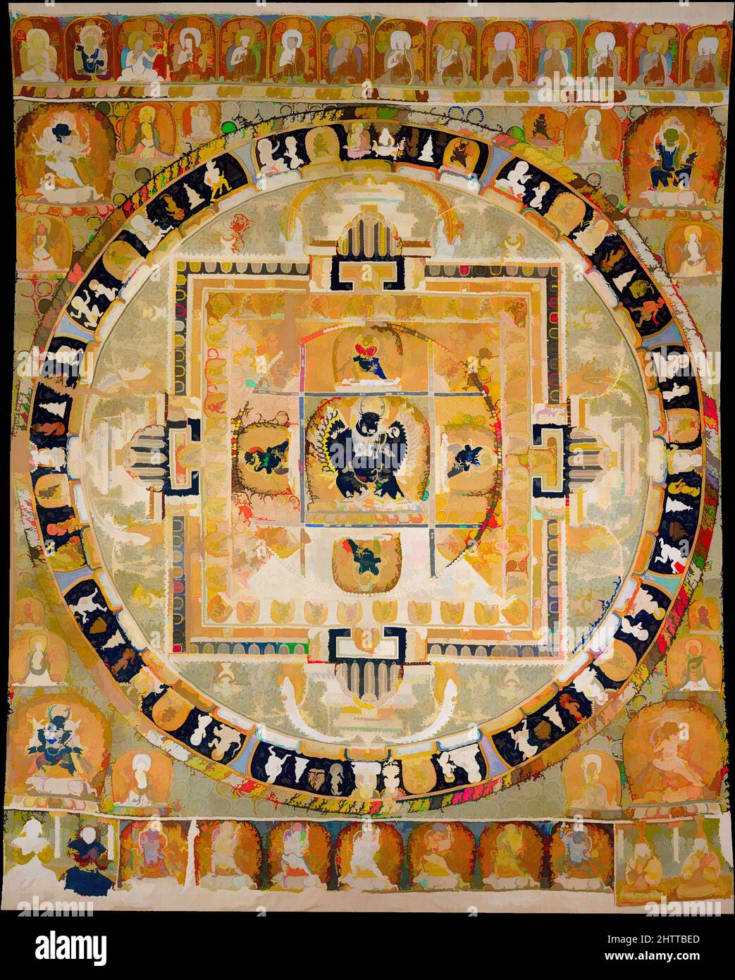 Kunst inspiriert von 元 緙絲大威德金剛曼陀羅, Vajrabhairava Mandala, Yuan-Dynastie (1271–1368), ca. 1330–32, China, Seidenteppich (Kesi), insgesamt: 96 5/8 x 82 5/16 Zoll (245,5 x 209 cm), Textilien-Wandteppiche, dieser Wandteppich, ein Schatz der Abteilung für Asiatische Kunst, wurde mit farbigen Seidenfäden gewebt, Classic Works modernisiert von Artotop mit einem Schuss Moderne. Formen, Farbe und Wert, auffällige visuelle Wirkung auf Kunst. Emotionen durch Freiheit von Kunstwerken auf zeitgemäße Weise. Eine zeitlose Botschaft, die eine wild kreative neue Richtung verfolgt. Künstler, die sich dem digitalen Medium zuwenden und die Artotop NFT erschaffen Stockfoto