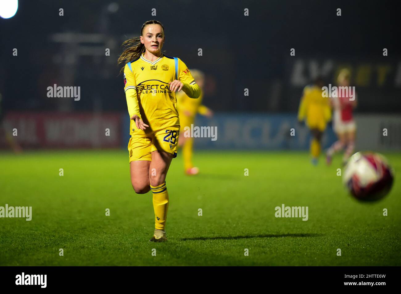 London, Großbritannien. 17.. Februar 2022. Borehamwood, England, 02 2022. März: Lily Woodham (28 Reading) während des Fußballspiels der FA Womens Super League zwischen Arsenal und Reading im Meadow Park Stadium in Borehamwood, England. Kevin Hodgson /SPP Credit: SPP Sport Press Photo. /Alamy Live News Stockfoto