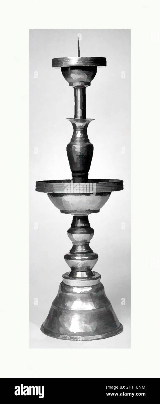 Kunst inspiriert von Candlestick, späten Ming (1368–1644) oder frühen Qing (1644–1911) Dynastie, 17. Jahrhundert, China, Zinn, H. 22 Zoll (55,9 cm); B (an der Basis) 6 1/8 Zoll (15,6 cm); W. (zentrale Schale) 6 1/2 Zoll (16,5 cm), Metallarbeiten, Klassisches Werk, modernisiert von Artotop mit einem Schuss Moderne. Formen, Farbe und Wert, auffällige visuelle Wirkung auf Kunst. Emotionen durch Freiheit von Kunstwerken auf zeitgemäße Weise. Eine zeitlose Botschaft, die eine wild kreative neue Richtung verfolgt. Künstler, die sich dem digitalen Medium zuwenden und die Artotop NFT erschaffen Stockfoto