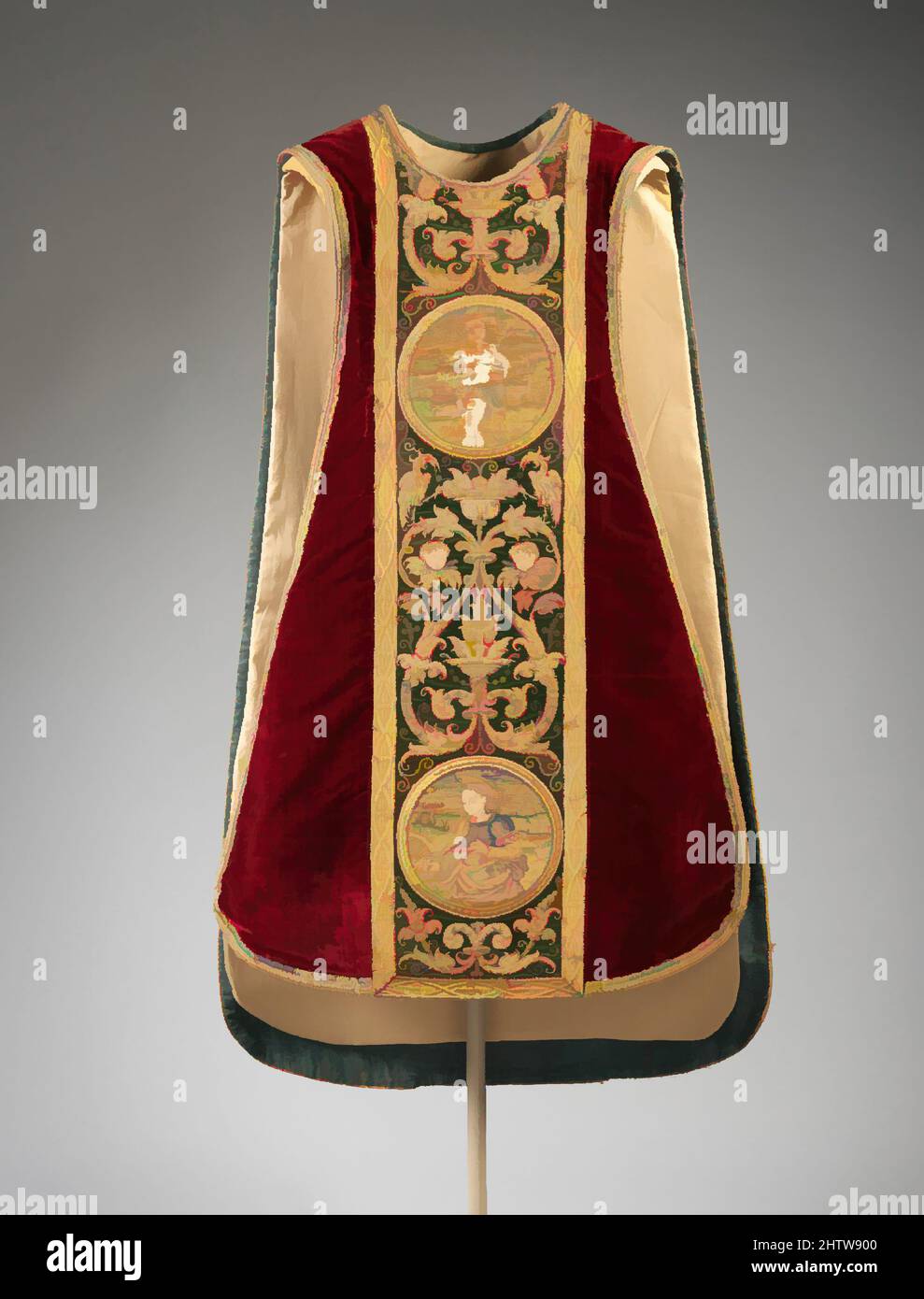 Kunst inspiriert von Chasuble, 16. Jahrhundert, Italienisch oder Spanisch, Seide und Metallfaden, L. 44 Zoll (111,8 cm), Klassische Werke modernisiert von Artotop mit einem Schuss Moderne. Formen, Farbe und Wert, auffällige visuelle Wirkung auf Kunst. Emotionen durch Freiheit von Kunstwerken auf zeitgemäße Weise. Eine zeitlose Botschaft, die eine wild kreative neue Richtung verfolgt. Künstler, die sich dem digitalen Medium zuwenden und die Artotop NFT erschaffen Stockfoto