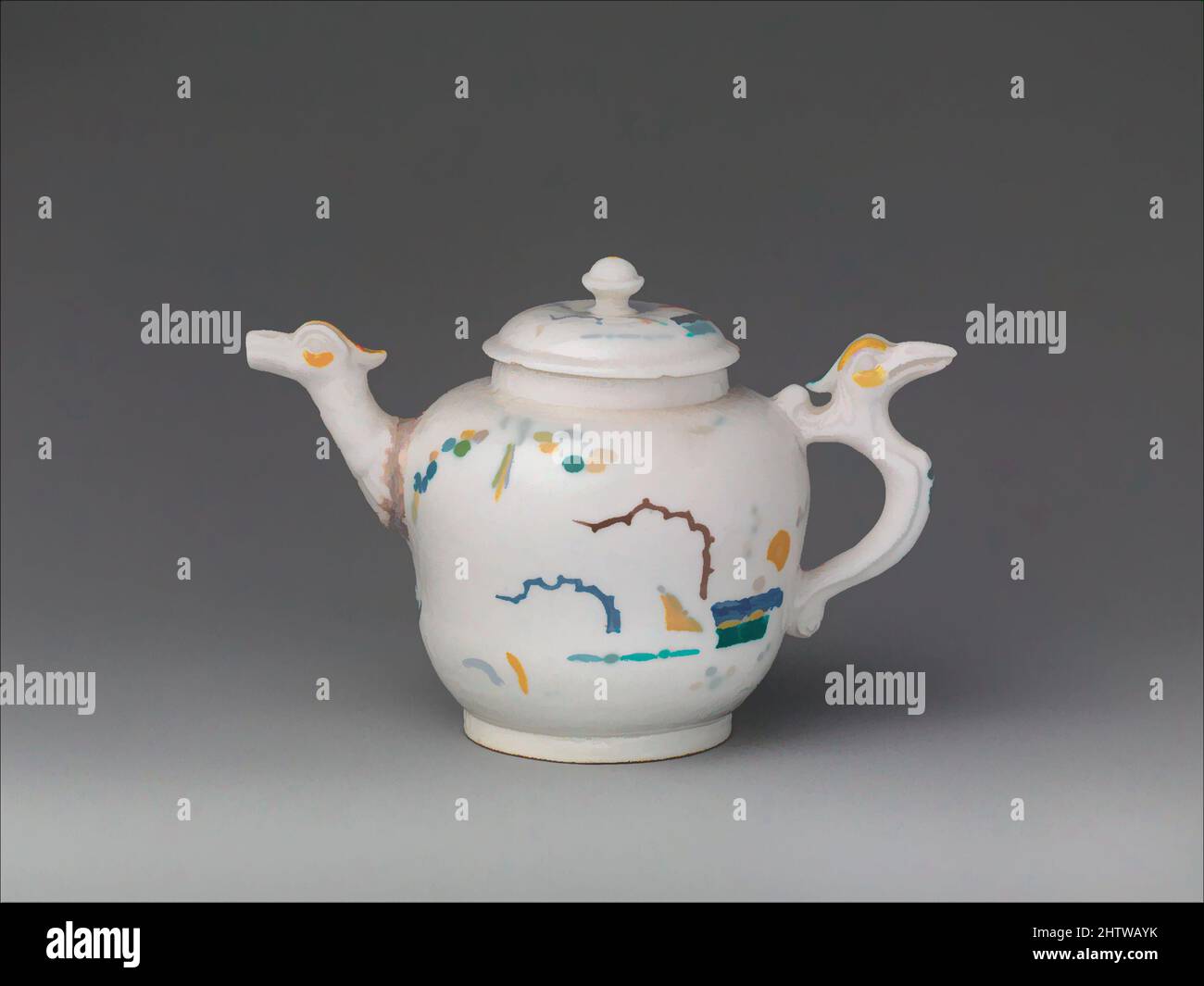 Kunst inspiriert von Teekannen, ca. 1725, Französisch, Saint-Cloud, Weichporzellan, 5 1/4 × 7 1/2 Zoll (13,3 × 19,1 cm), Keramik-Porzellan, die Dekoration dieser Teekannen wurde unvollendet gelassen, vielleicht aufgrund der technischen Probleme, die sich am Auslauf zeigen, und dient damit als wunderbares Dokument, Klassische Werke, die von Artotop mit einem Schuss Moderne modernisiert wurden. Formen, Farbe und Wert, auffällige visuelle Wirkung auf Kunst. Emotionen durch Freiheit von Kunstwerken auf zeitgemäße Weise. Eine zeitlose Botschaft, die eine wild kreative neue Richtung verfolgt. Künstler, die sich dem digitalen Medium zuwenden und die Artotop NFT erschaffen Stockfoto