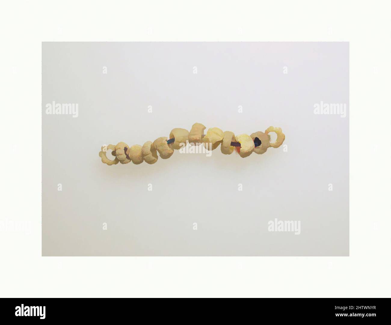 Art Inspired by Beads, 12, Roman, Glas, andere: 3 1/16 x 3/8 Zoll (7,7 x 0,9 cm), Glas, Classic Works modernisiert von Artotop mit einem Schuss Modernität. Formen, Farbe und Wert, auffällige visuelle Wirkung auf Kunst. Emotionen durch Freiheit von Kunstwerken auf zeitgemäße Weise. Eine zeitlose Botschaft, die eine wild kreative neue Richtung verfolgt. Künstler, die sich dem digitalen Medium zuwenden und die Artotop NFT erschaffen Stockfoto