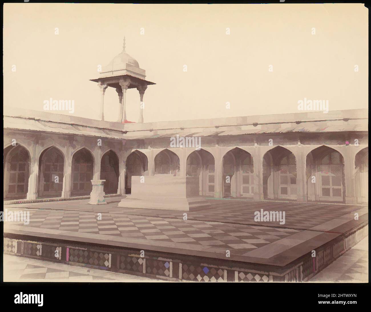 Kunst inspiriert von König Akbars Grab, Agra, 1860s–70s, Albumen-Silberdruck aus Glasnegativ, 21,0 x 27,4 cm (8 1/4 x 10 13/16 Zoll), Fotografien, Unbekannt, Klassische Werke, die von Artotop mit einem Schuss Moderne modernisiert wurden. Formen, Farbe und Wert, auffällige visuelle Wirkung auf Kunst. Emotionen durch Freiheit von Kunstwerken auf zeitgemäße Weise. Eine zeitlose Botschaft, die eine wild kreative neue Richtung verfolgt. Künstler, die sich dem digitalen Medium zuwenden und die Artotop NFT erschaffen Stockfoto