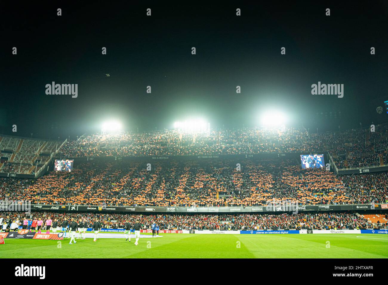 Valencia, Spanien. 02. März 2022. Blick auf das Mestalla-Stadion während des Halbfinalspiels der Copa del Rey zwischen dem FC Valencia und dem Athletic Club Bilbao. Endergebnis: Valencia CF 1:0 Athletic Club Bilbao. Kredit: SOPA Images Limited/Alamy Live Nachrichten Stockfoto