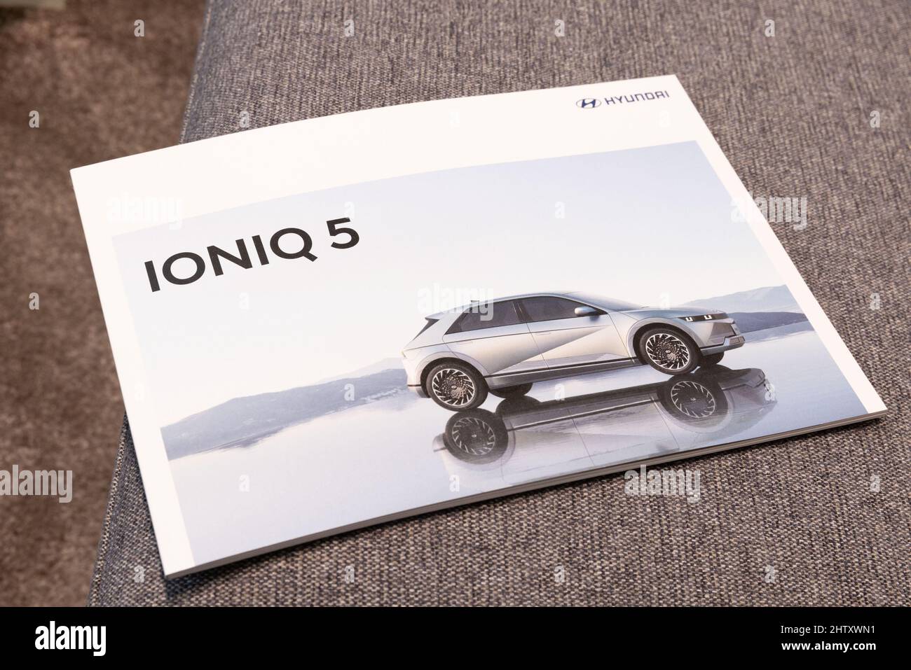 Der südkoreanische Katalog von ev Hyundai IONIQ 5 im Hyundai Popup