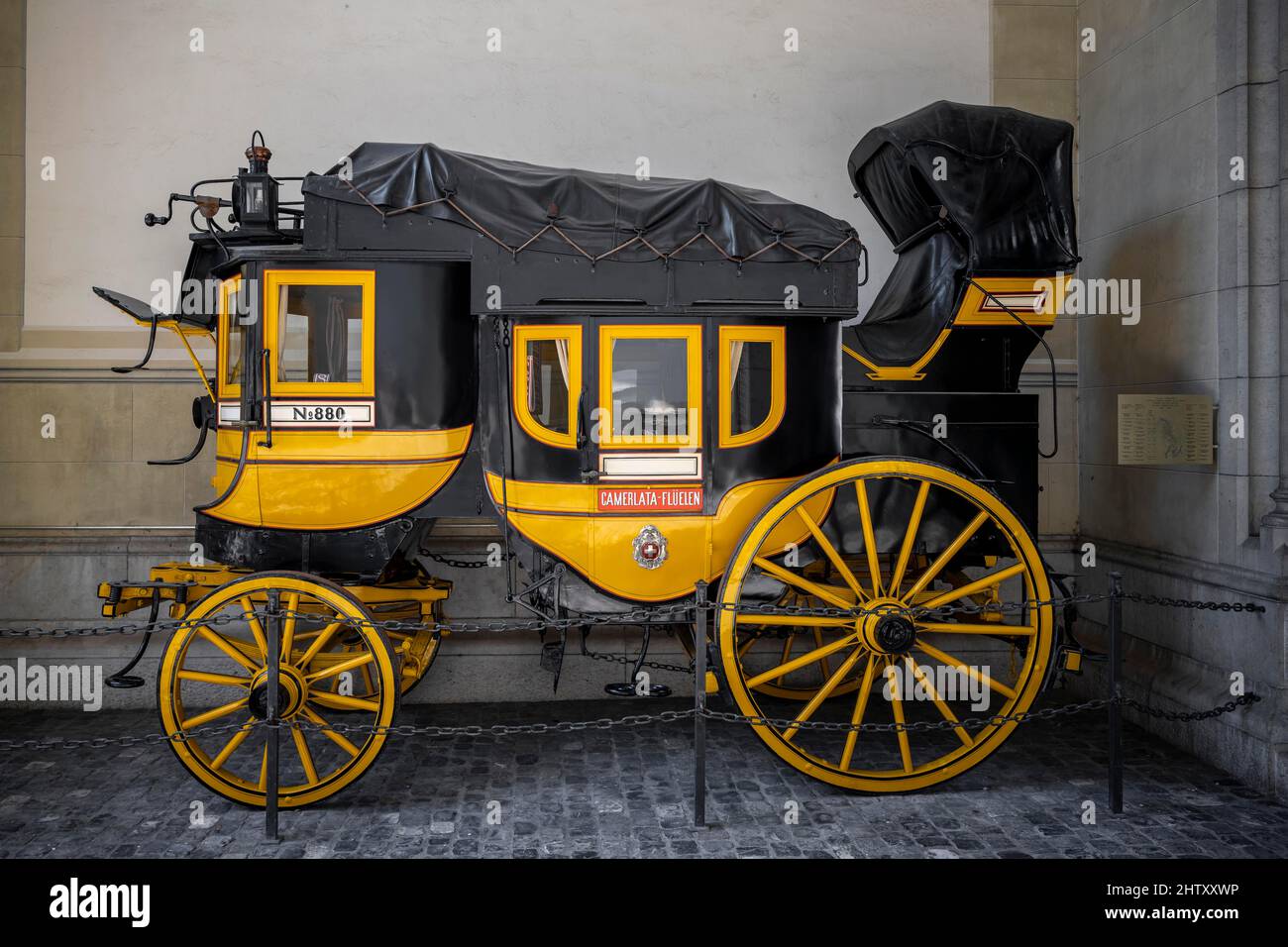 Gelbe Kutsche, historische Kutsche, Schweizerisches Nationalmuseum, Zürich, Schweiz Stockfoto