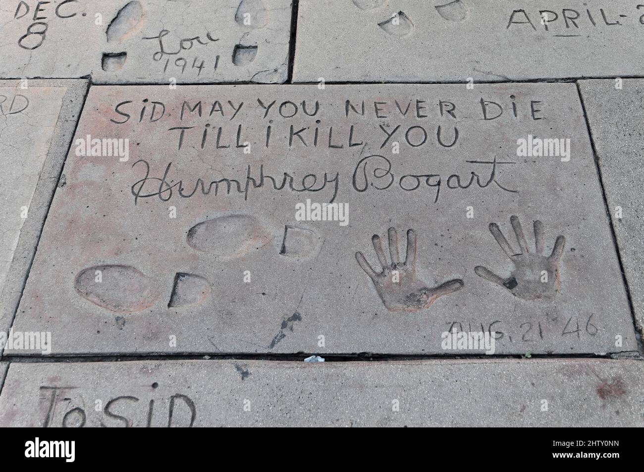 Hand- und Fußabdrücke von HUMPHREY BOGART, Hollywood Boulevard, Los Angeles, Kalifornien, USA Stockfoto