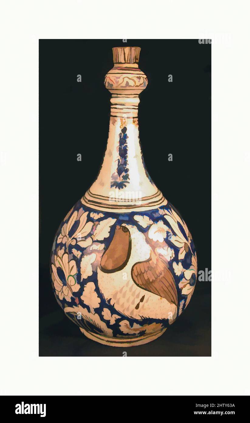 Birnenförmige Flasche mit Vögeln, 17.. Jahrhundert, Made in Iran, Steinpaste; polychromiert unter transparenter Glasur lackiert, H. 13 5/8 Zoll (34,6 cm), Keramik, wie so viele Keramiken, die in der Safavid-Zeit im Iran hergestellt wurden, zeigt der Stil und die Dekoration dieser Flasche einen Versuch, dem angesehenen chinesischen Porzellan nachzueifern. Vegetale Formen, die Lotusblumen ähneln, und die Verwendung von Unterglasur in Blau und Weiß deuten auf die chinesischen Einflüsse hin Stockfoto