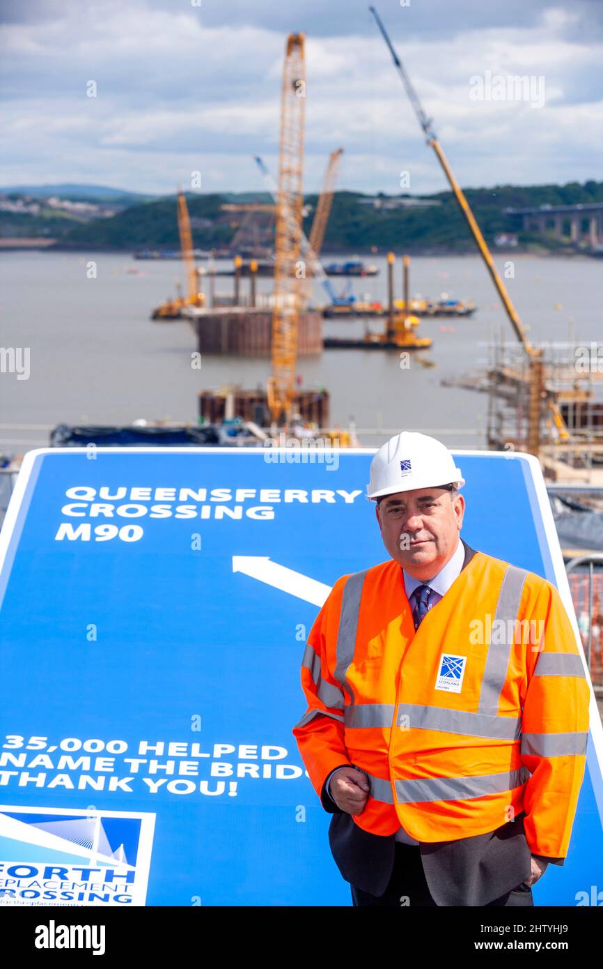 Alex Salmond bei der Namensgebung für die Queensferry Crossing im Jahr 2013 Stockfoto