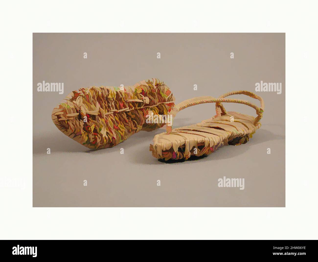 Kunst inspiriert von Sandalen, 4.–7. Jahrhundert, hergestellt in der Oase Kharga, Byzantinisches Ägypten, koptisch, Palmenblatt mit der inneren Sohle aus Streifen, die untere Sohle aus Korbgewebe und die geflochtenen Riemen, insgesamt: 1 5/8 x 2 1/16 x 5 3/8in. (4,2 x 5,3 x 13,6cm), Verschiedenes, Dieses gut gemachte, klassische Werk wurde von Artotop mit einem Schuss Moderne modernisiert. Formen, Farbe und Wert, auffällige visuelle Wirkung auf Kunst. Emotionen durch Freiheit von Kunstwerken auf zeitgemäße Weise. Eine zeitlose Botschaft, die eine wild kreative neue Richtung verfolgt. Künstler, die sich dem digitalen Medium zuwenden und die Artotop NFT erschaffen Stockfoto