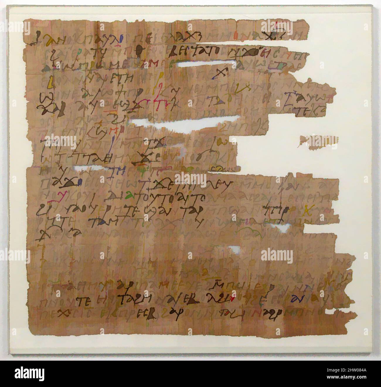 Kunst inspiriert von Papyrus, 7. Jahrhundert, hergestellt in byzantinischem Ägypten, Koptisch, Papyrus und Tinte, insgesamt: 8 7/8 x 9 1/16 Zoll (22,5 x 23 cm), Papyrus, Classic Works modernisiert von Artotop mit einem Schuss Moderne. Formen, Farbe und Wert, auffällige visuelle Wirkung auf Kunst. Emotionen durch Freiheit von Kunstwerken auf zeitgemäße Weise. Eine zeitlose Botschaft, die eine wild kreative neue Richtung verfolgt. Künstler, die sich dem digitalen Medium zuwenden und die Artotop NFT erschaffen Stockfoto