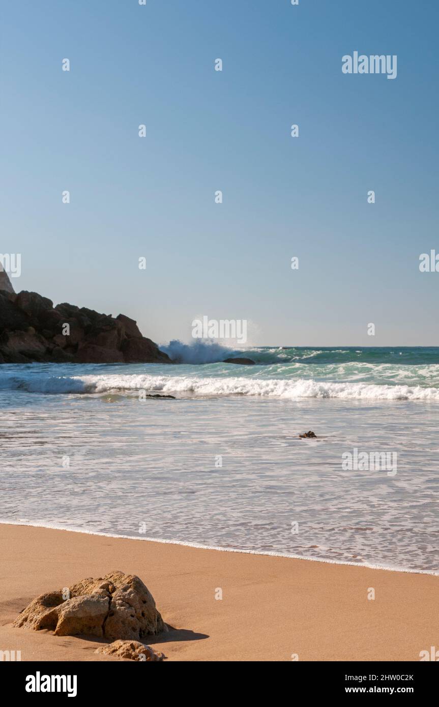 Praia da Coroama, fantastischer Surfer-Strand an der portugiesischen Algarve Stockfoto