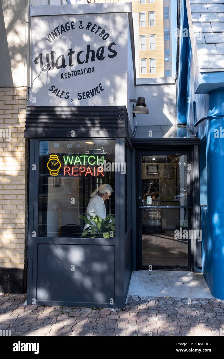 Tiny Watch Repair Shop, Arlington, Virginia, USA. Stockfoto