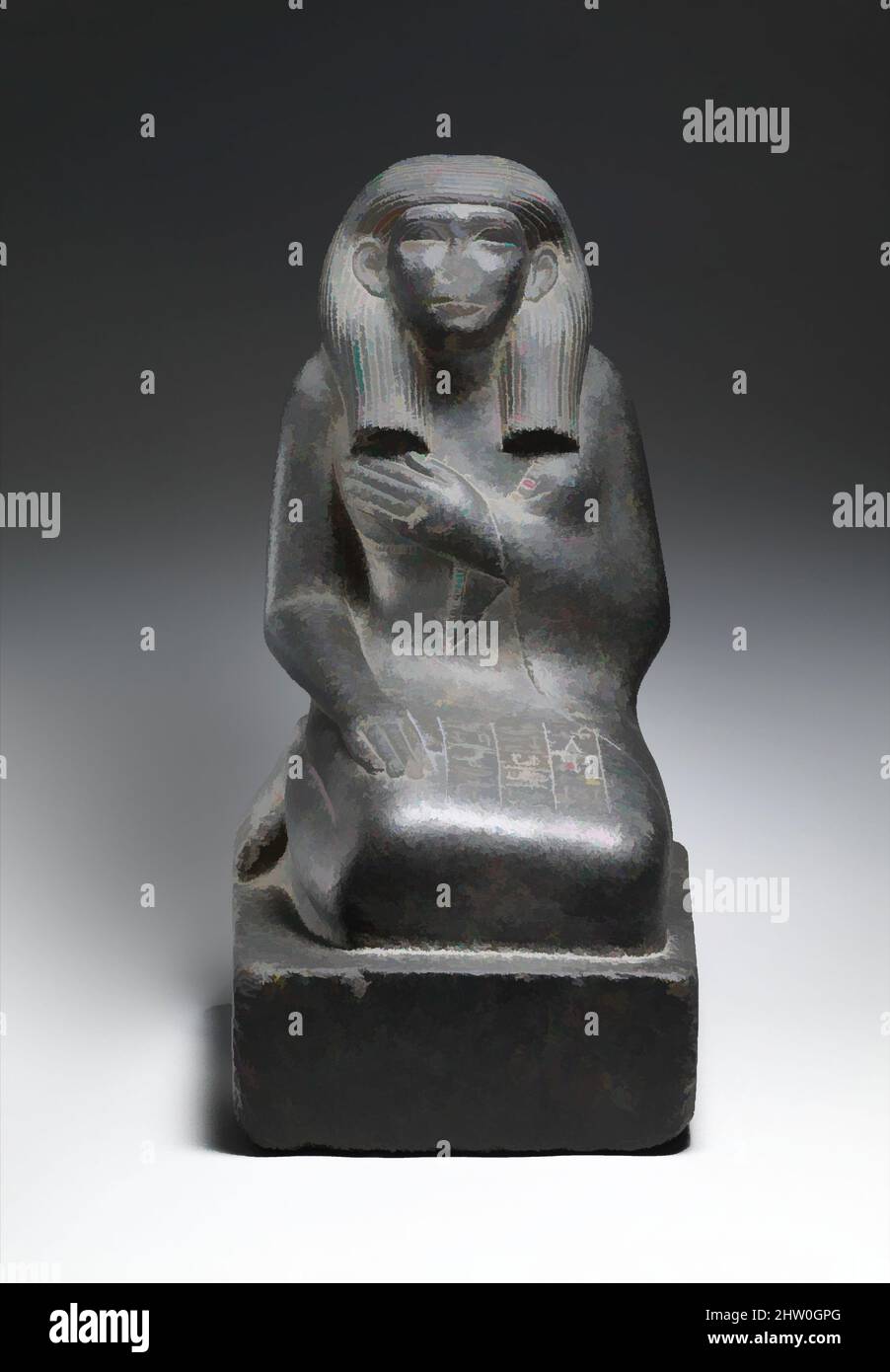 Kunst inspiriert von der Statue der Krankenschwester Sitsnedru, Reich der Mitte, Dynastie 12, ca. 1900 v. Chr., aus der Türkei, Anatolien, Adana, Gabbro oder Diabase, Farbe, H. 38,6 cm (15 3/16 in.); B. 20,7 cm (8 1/8 in.); D. 26,5 cm (10 7/16 in.), während des Alten Königreichs, wurden Frauen oft sitzend in diesem, von Artotop modernisierten klassischen Werk mit einem Schuss Moderne dargestellt. Formen, Farbe und Wert, auffällige visuelle Wirkung auf Kunst. Emotionen durch Freiheit von Kunstwerken auf zeitgemäße Weise. Eine zeitlose Botschaft, die eine wild kreative neue Richtung verfolgt. Künstler, die sich dem digitalen Medium zuwenden und die Artotop NFT erschaffen Stockfoto
