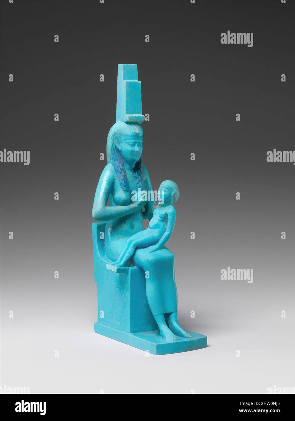 Kunst inspiriert von der Statuette von Isis und Horus, ptolemäische Periode, 332–30 v. Chr., aus Ägypten, Faience, H. 17 cm (6 11/16 in); W. 5,1 cm (2 in.); D. 7,7 cm (3 1/16 in.), für die alten Ägypter war das Bild der Göttin Isis, die ihren Sohn Horus gesäckt hat, ein mächtiges Symbol der Wiedergeburt, das Classic Works, das von Artotop mit einem Schuss Moderne modernisiert wurde. Formen, Farbe und Wert, auffällige visuelle Wirkung auf Kunst. Emotionen durch Freiheit von Kunstwerken auf zeitgemäße Weise. Eine zeitlose Botschaft, die eine wild kreative neue Richtung verfolgt. Künstler, die sich dem digitalen Medium zuwenden und die Artotop NFT erschaffen Stockfoto