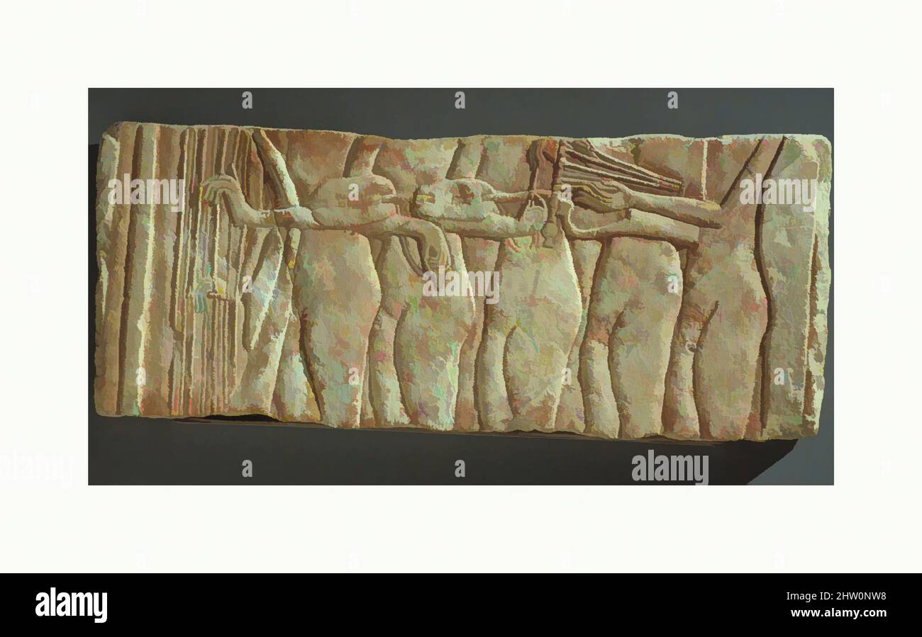 Kunst inspiriert von weiblichen Musikern, New Kingdom, Amarna-Zeit, Dynastie 18, ca. 1353–1336 v. Chr., aus Ägypten; wahrscheinlich aus Mittelägypten, Hermopolis (Ashmunein; Khemenu); wahrscheinlich ursprünglich aus Amarna (Akhetaten), Kalkstein, Farbe, h.. 21 cm (8 1/4 Zoll); mit 53 cm (20 7/8 Zoll); d. 3,2 cm (1, Classic Works modernisiert von Artotop mit einem Schuss Moderne. Formen, Farbe und Wert, auffällige visuelle Wirkung auf Kunst. Emotionen durch Freiheit von Kunstwerken auf zeitgemäße Weise. Eine zeitlose Botschaft, die eine wild kreative neue Richtung verfolgt. Künstler, die sich dem digitalen Medium zuwenden und die Artotop NFT erschaffen Stockfoto
