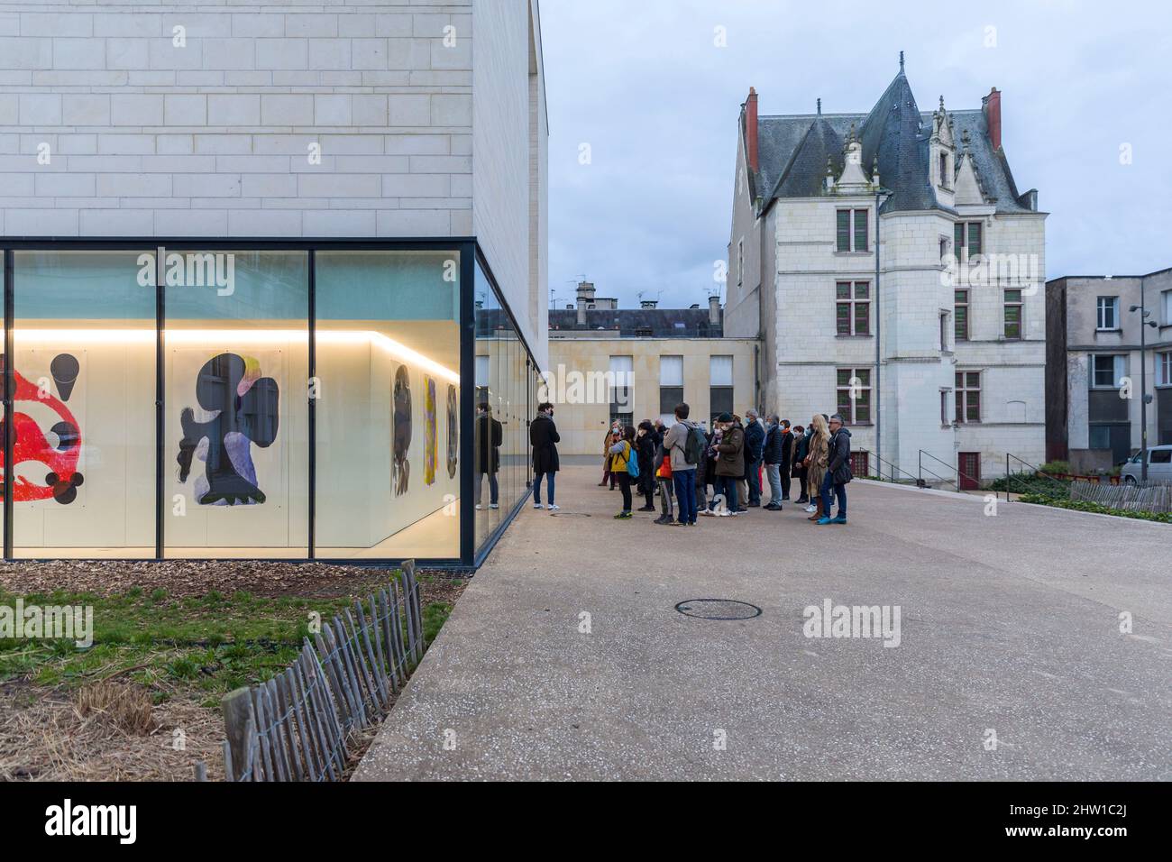 Frankreich, Indre et Loire, Loire-Tal UNESCO-Weltkulturerbe, Tours, Zentrum für zeitgenössische Schöpfung Oliver Debr?, das Schweizer und deutsche Duo Andr? Baldinger und Toan Vu-Huu investieren die transparenten Galerien des CCCOD in die Ausstellung Confluences Stockfoto