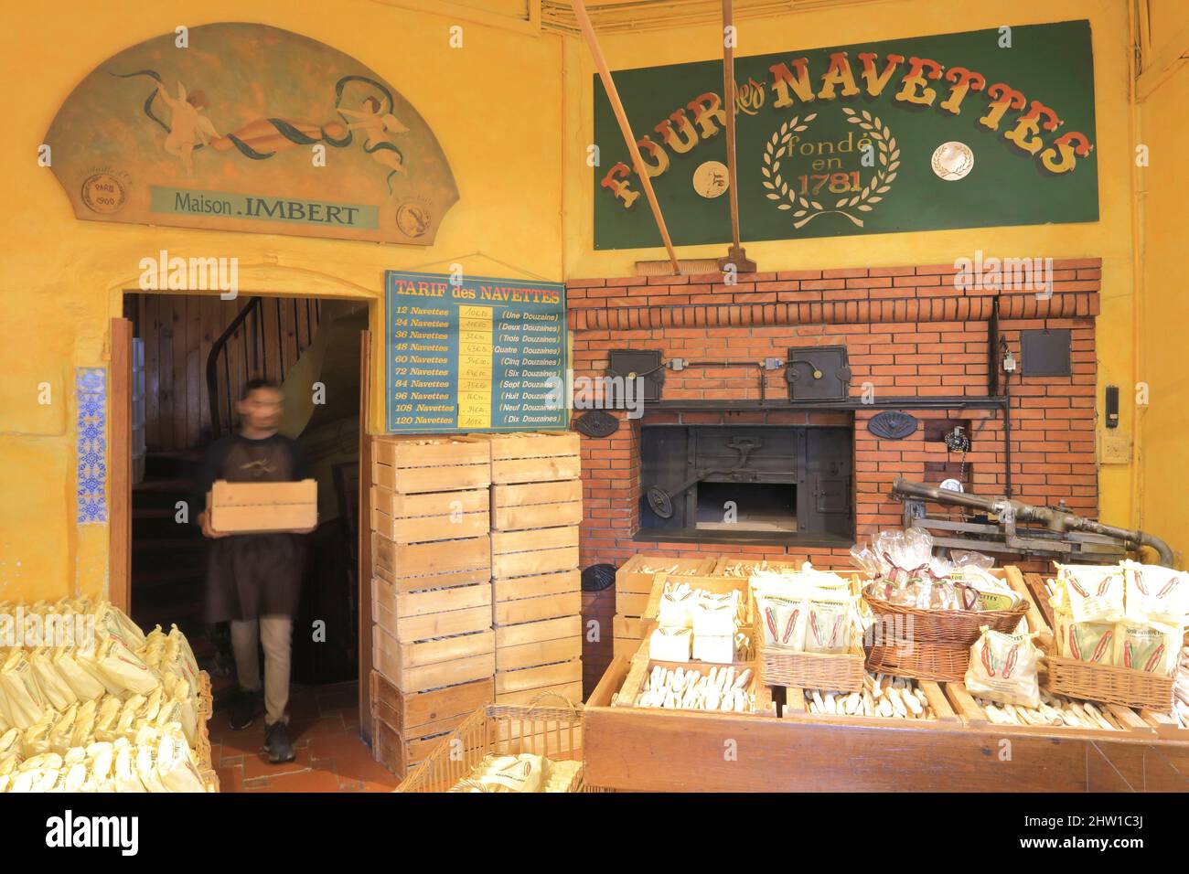 Frankreich, Bouches du Rhone, Marseille, Saint Victor, Four des Navettes eröffnet 1781, Verkauf von Shuttles (trockene Kekse aus Weizenmehl, Zucker, Eiern und Wasser mit Orangenblüten) Stockfoto