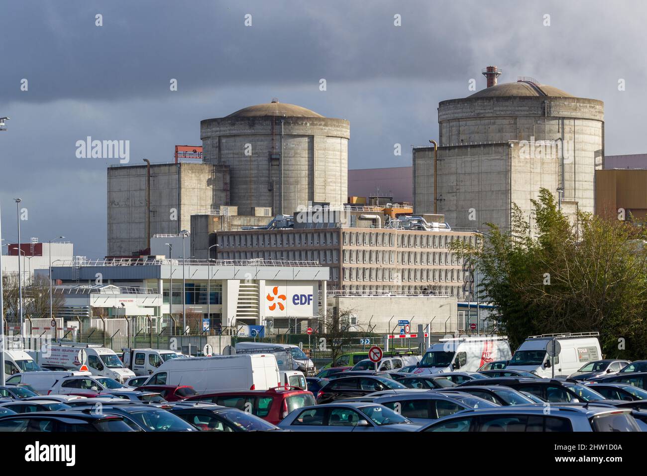 Frankreich, Indre-et-Loire (37), Avoine, Loire-Tal das von der UNESCO zum Weltkulturerbe erklärte Kernkraftwerk Chinon befindet sich in der Stadt Avoine am Ufer der Loire Stockfoto
