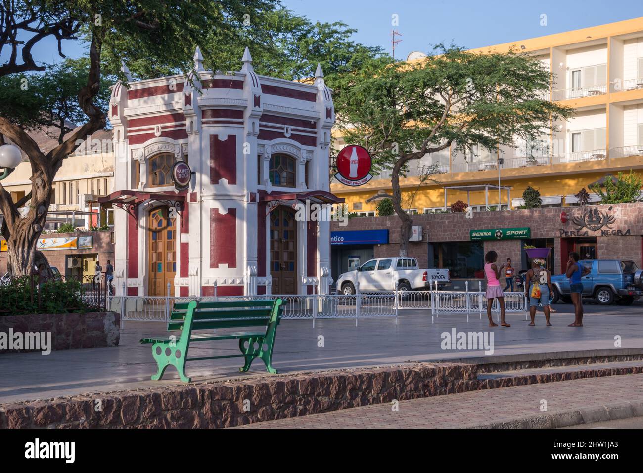 Kiosk in der Praca Nova der Stadt Mindelo, Hauptstadt der Insel São Vicente, Kap Verde Stockfoto