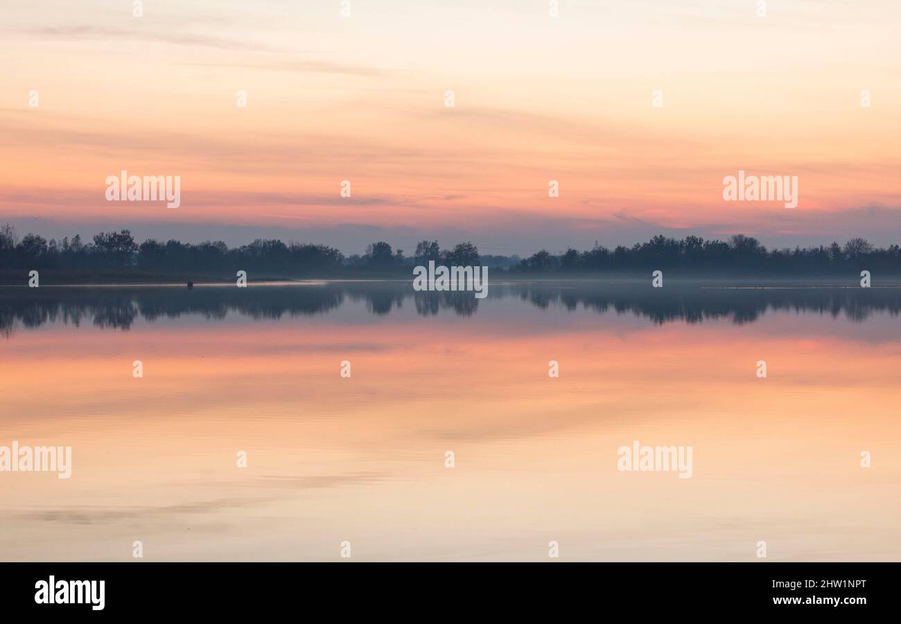 Dombes teiche Fotos und Bildmaterial in hoher Auflösung Alamy