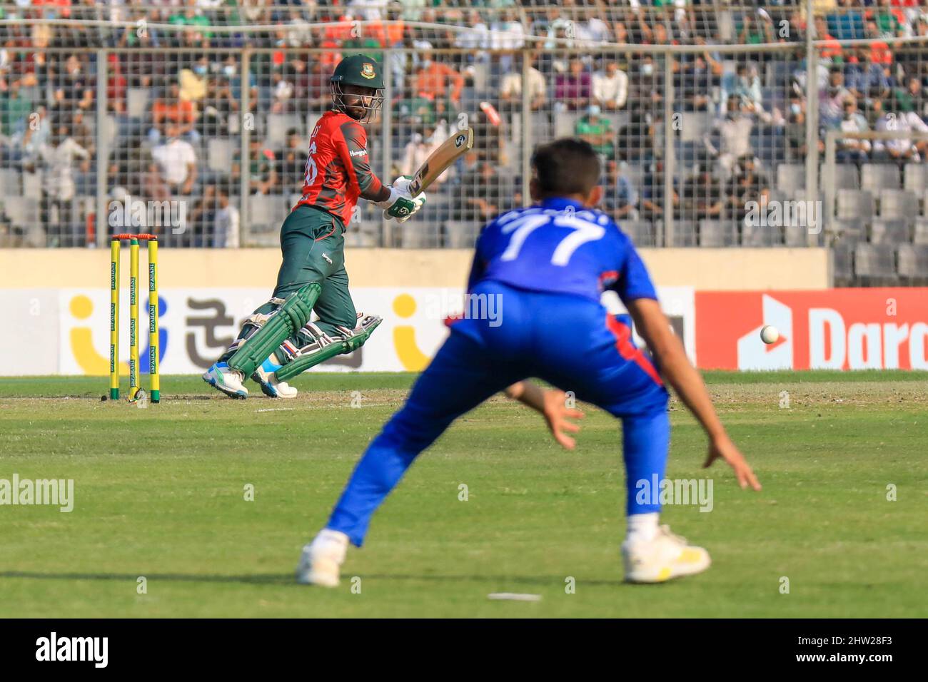 Dhaka, Bangladesch. 03. März 2022. Der bangladeschische Cricket-Spieler Liton das in Aktion während des ersten T20-Matches zwischen dem afghanischen Cricket-Team und Bangladesch im Sher e Bangla National Cricket Stadium. Bangladesch gewann mit 61 Läufen. (Foto von MD Manik/SOPA Images/Sipa USA) Quelle: SIPA USA/Alamy Live News Stockfoto