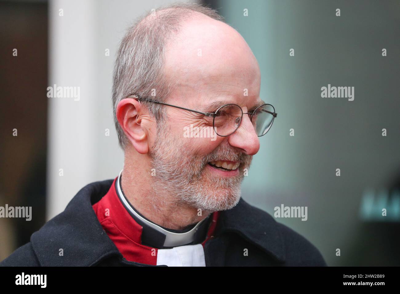 Canon Roland Riem, Prodekan der Winchester Cathedral. Stockfoto