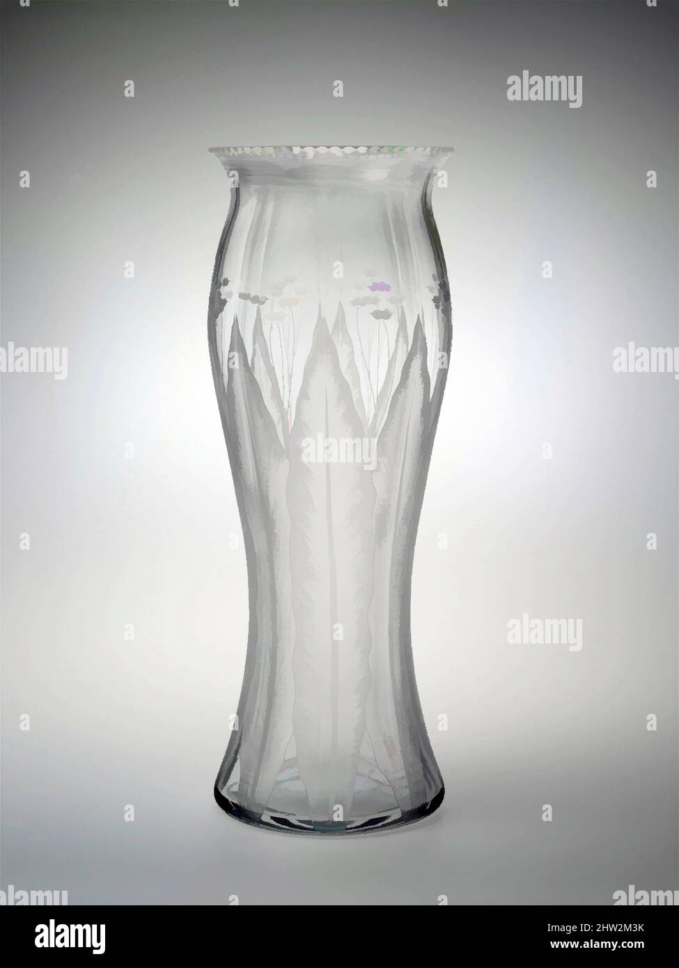 Art Inspired by Vase, 1905–15, Made in White Mills, Pennsylvania, USA, amerikanisch, geblasen und geätztes Glas, H. 14 1/4 Zoll (36,2 cm); Durchm. 15 Zoll (38,1 cm), Glas, im Gegensatz zu der tief geschnittenen und fein gravierten Dekoration auf den anderen Gläsern in diesem Fall, die einfache, flache, Classic Works modernisiert von Artotop mit einem Schuss Moderne. Formen, Farbe und Wert, auffällige visuelle Wirkung auf Kunst. Emotionen durch Freiheit von Kunstwerken auf zeitgemäße Weise. Eine zeitlose Botschaft, die eine wild kreative neue Richtung verfolgt. Künstler, die sich dem digitalen Medium zuwenden und die Artotop NFT erschaffen Stockfoto