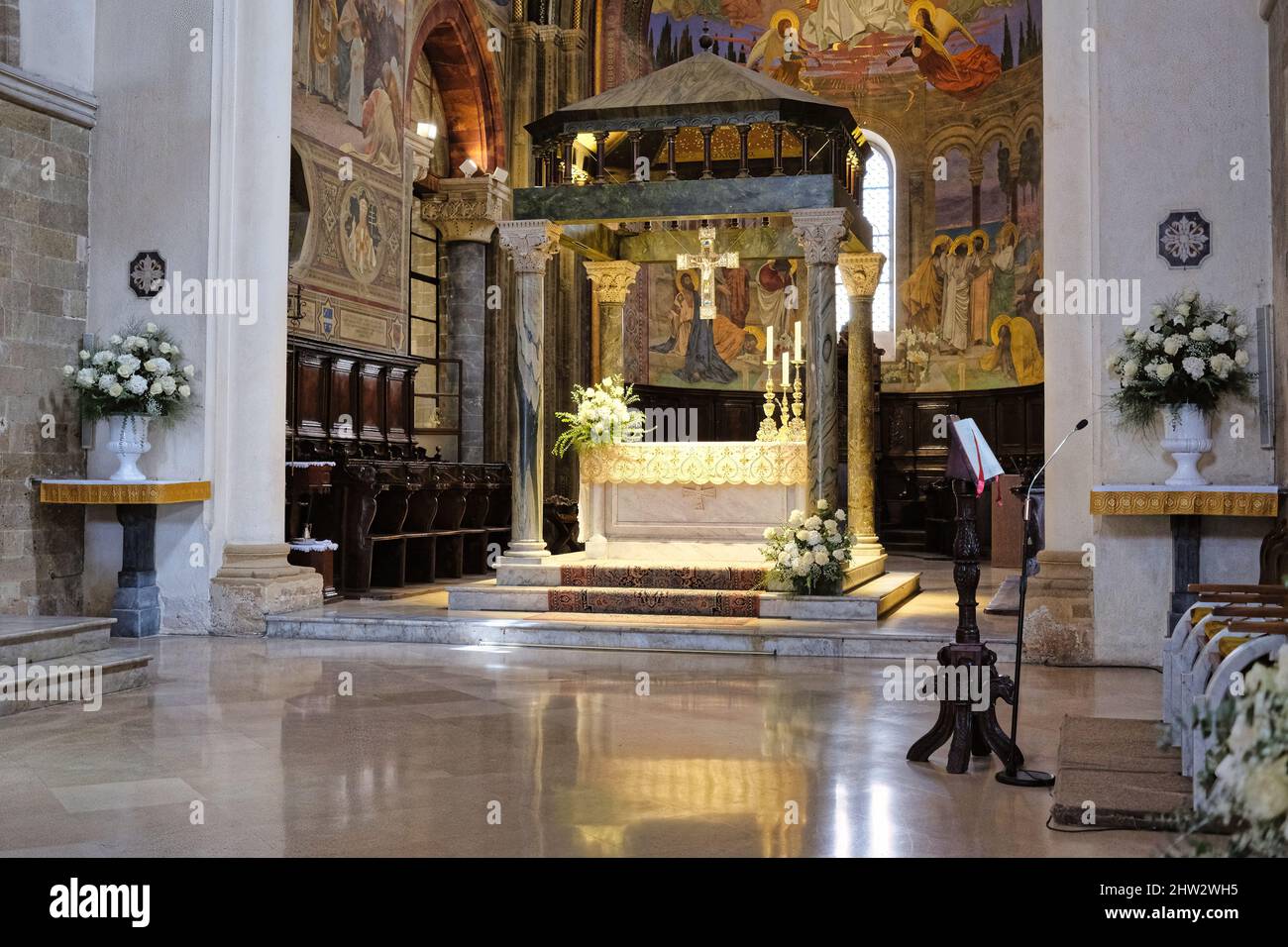 Die Kathedrale die Basilika Maria Santissima Assunta (Kathedrale von