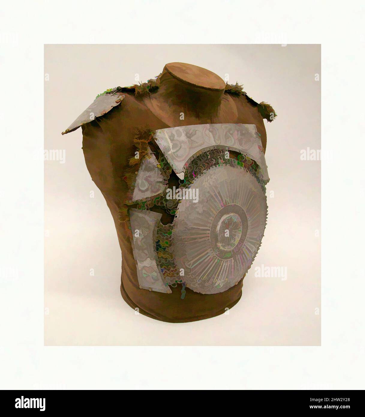 Kunst inspiriert von Teilen eines Cuirass, Ende des 16..–17.. Jahrhunderts, Türkisch, Stahl, Eisen, Kupferlegierung, Textil, Brustschild: 14 1/8 x 18 1/8 Zoll (36 x 46 cm); Durchmesser der mittleren Scheibe (min.) 10 7/8 Zoll (27,61 cm); Durchmesser der mittleren Scheibe (max.) 11 1/8 Zoll (28,24 cm); Schulterverteidigung: 4 1/8 x 19 7/, Klassisches Werk, modernisiert von Artotop mit einem Schuss Modernität. Formen, Farbe und Wert, auffällige visuelle Wirkung auf Kunst. Emotionen durch Freiheit von Kunstwerken auf zeitgemäße Weise. Eine zeitlose Botschaft, die eine wild kreative neue Richtung verfolgt. Künstler, die sich dem digitalen Medium zuwenden und die Artotop NFT erschaffen Stockfoto