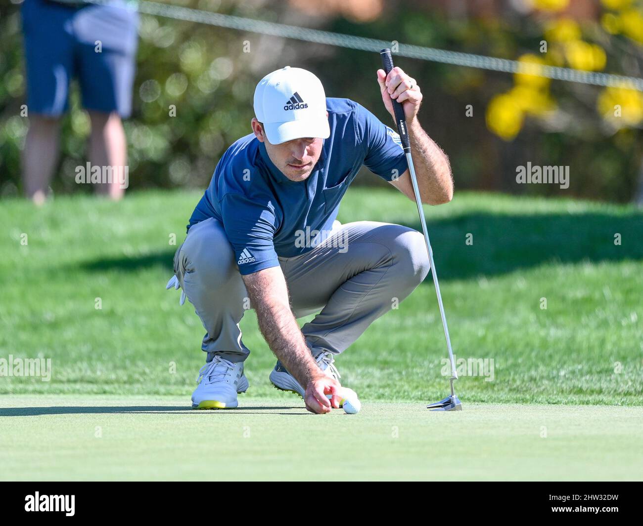 Orlando, FL, USA. 3. März 2022. Nick Taylor aus Kanada auf dem 10. Green während der ersten Golfaktion der Arnold Palmer Invitational präsentiert von Mastercard im Arnold Palmer's Bay Hill Club & Lodge in Orlando, FL. Romeo T Guzman/CSM/Alamy Live News Stockfoto