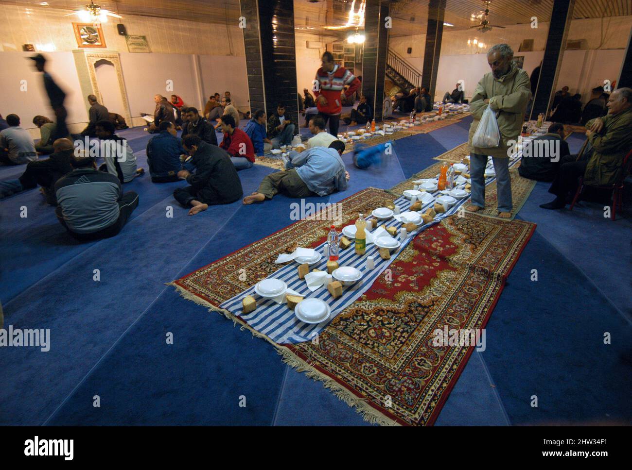 Rom, Italien 05/10/2005: Al Huda Islamische Moschee während des Ramadan. Frassini Straße im Viertel Centocelle. ©Andrea Sabbadini Stockfoto