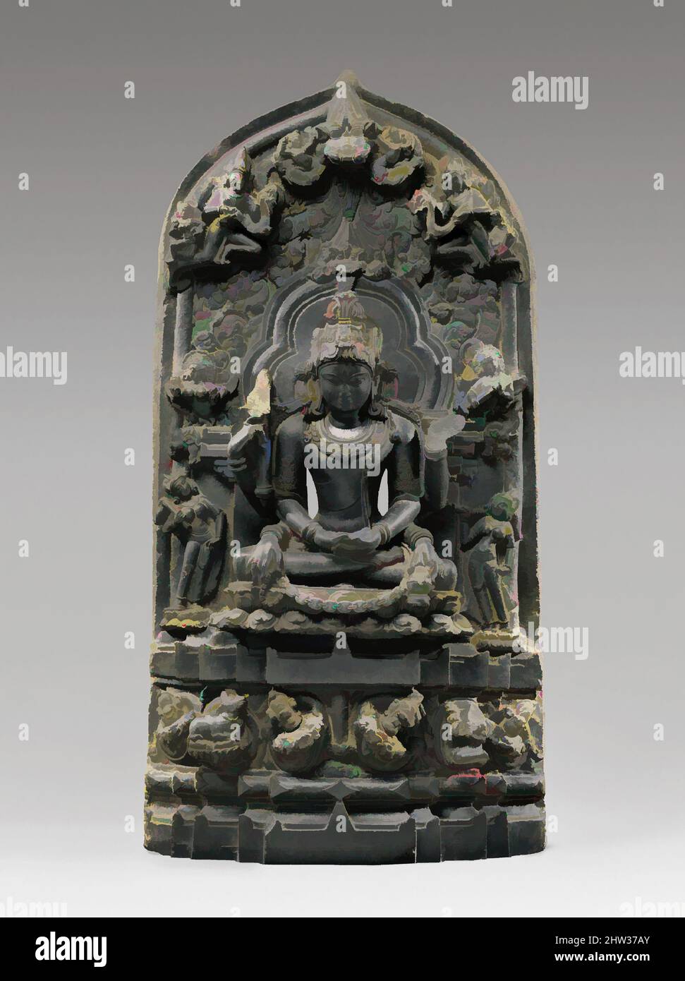 Kunst inspiriert von Shiva als Mrityunjaya, der Eroberer des Todes, Pala-Zeit, 12. Jahrhundert, Bangladesch oder Indien (Bengalen), Black Stone, H. 38 in. (96,5 cm); B: 20 Zoll (50,8 cm); D. 7 1/2 Zoll (19,1 cm), Skulptur, Dies ist eine äußerst seltene Darstellung von Shiva als Mrityunjaya, die, Klassische Werke modernisiert von Artotop mit einem Schuss Moderne. Formen, Farbe und Wert, auffällige visuelle Wirkung auf Kunst. Emotionen durch Freiheit von Kunstwerken auf zeitgemäße Weise. Eine zeitlose Botschaft, die eine wild kreative neue Richtung verfolgt. Künstler, die sich dem digitalen Medium zuwenden und die Artotop NFT erschaffen Stockfoto