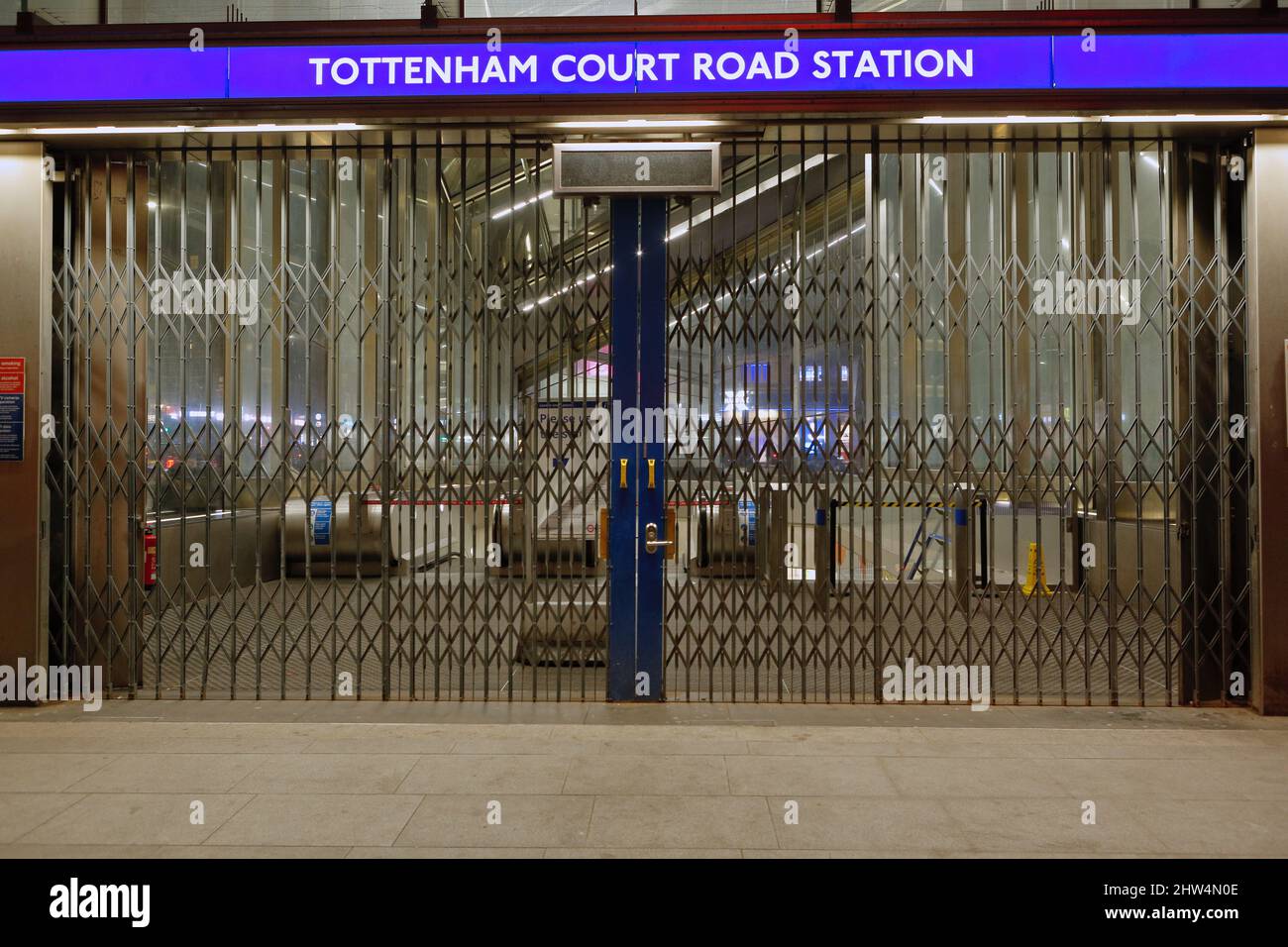 London (UK), 03.03.2022: Die meisten U-Bahn-Dienste laufen aufgrund von Streiks durch TFL-Mitarbeiter nicht Stockfoto