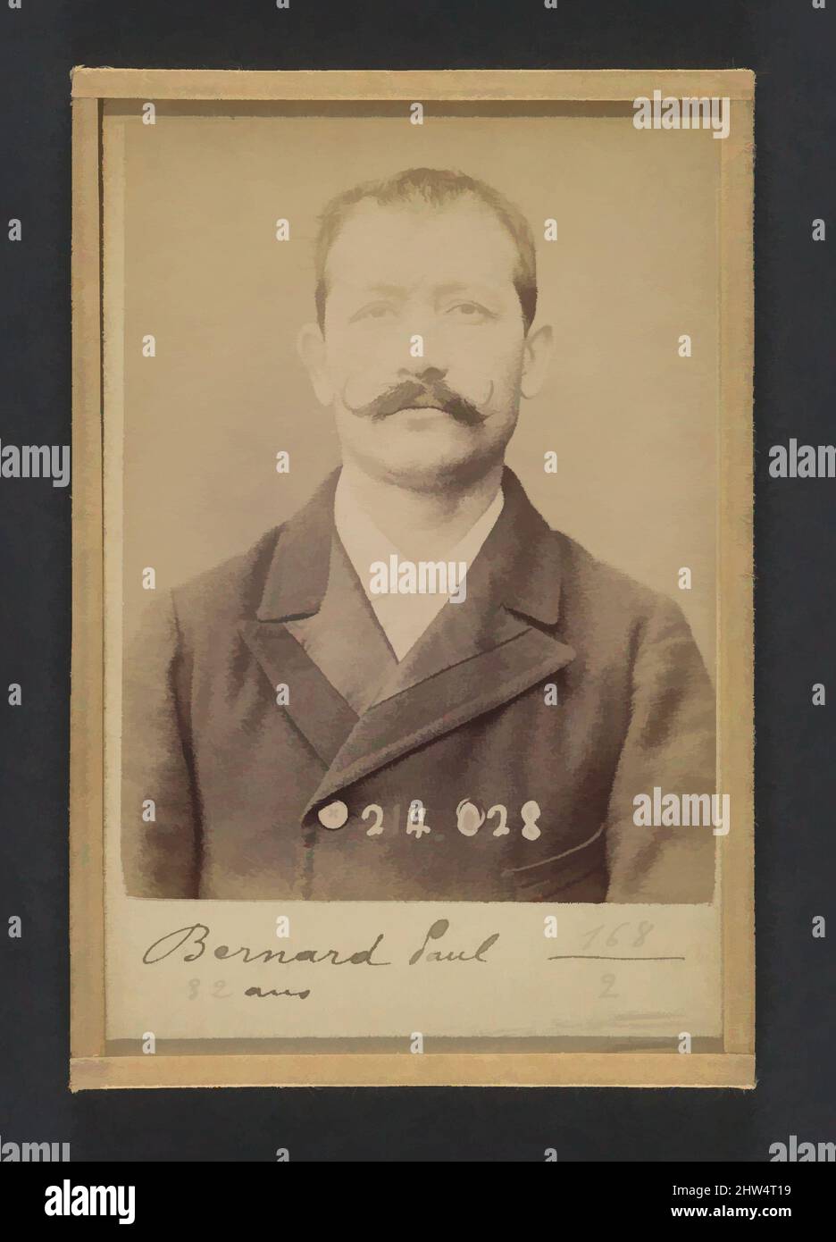 Von Bernard inspirierte Kunst. Paul, Auguste. 32 ans, né à Crest (Drôme). Mitarbeiter. Excitation au meurtre, anarchiste. 11/2/94., 1894, Albumen-Silberdruck von Glasnegativ, je 10,5 x 7 x 0,5 cm (4 1/8 x 2 3/4 x 3/16 in.), Fotografien, Alphonse Bertillon (französisch, 1853–1914), Born into a, Klassische Werke, die von Artotop mit einem Hauch von Moderne modernisiert wurden. Formen, Farbe und Wert, auffällige visuelle Wirkung auf Kunst. Emotionen durch Freiheit von Kunstwerken auf zeitgemäße Weise. Eine zeitlose Botschaft, die eine wild kreative neue Richtung verfolgt. Künstler, die sich dem digitalen Medium zuwenden und die Artotop NFT erschaffen Stockfoto