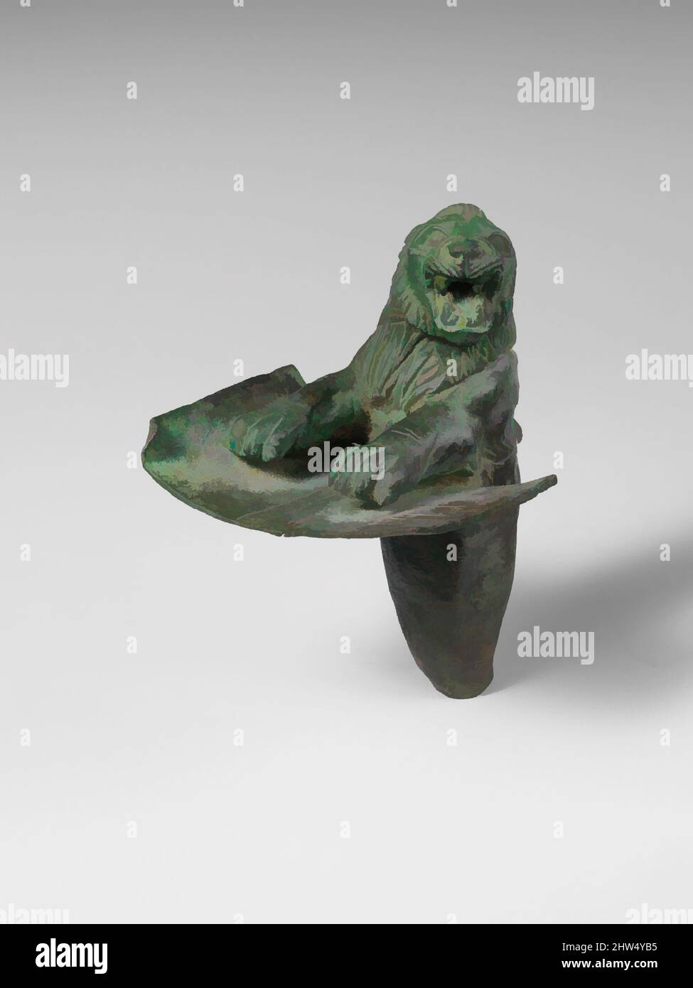 Kunst inspiriert von Foundation PEG in Form des Vorderteils eines Löwen, frühe Bronzezeit, ca. 2200–2100 v. Chr., Syrien, wahrscheinlich von Tell Mozan (urkesh), Hurrian, Kupferlegierung, H. 4 5/8 x W. 3 1/8 Zoll (11,7 x 7,9 cm), Metallarbeiten-Skulptur-Inschrift, nach dem Zusammenbruch der, Klassischen Werke modernisiert von Artotop mit einem Schuss Moderne. Formen, Farbe und Wert, auffällige visuelle Wirkung auf Kunst. Emotionen durch Freiheit von Kunstwerken auf zeitgemäße Weise. Eine zeitlose Botschaft, die eine wild kreative neue Richtung verfolgt. Künstler, die sich dem digitalen Medium zuwenden und die Artotop NFT erschaffen Stockfoto