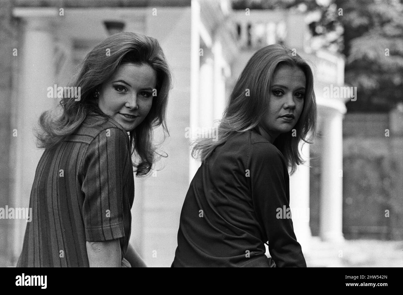 Schauspielerinnen Hayley Mills und Pippa Steel. 13. Mai 1967. Stockfoto