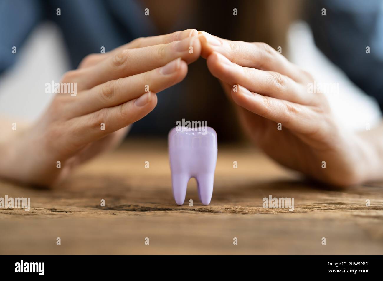 Zahnarztversicherung Und Ersetzen Emaille-Service Stockfoto