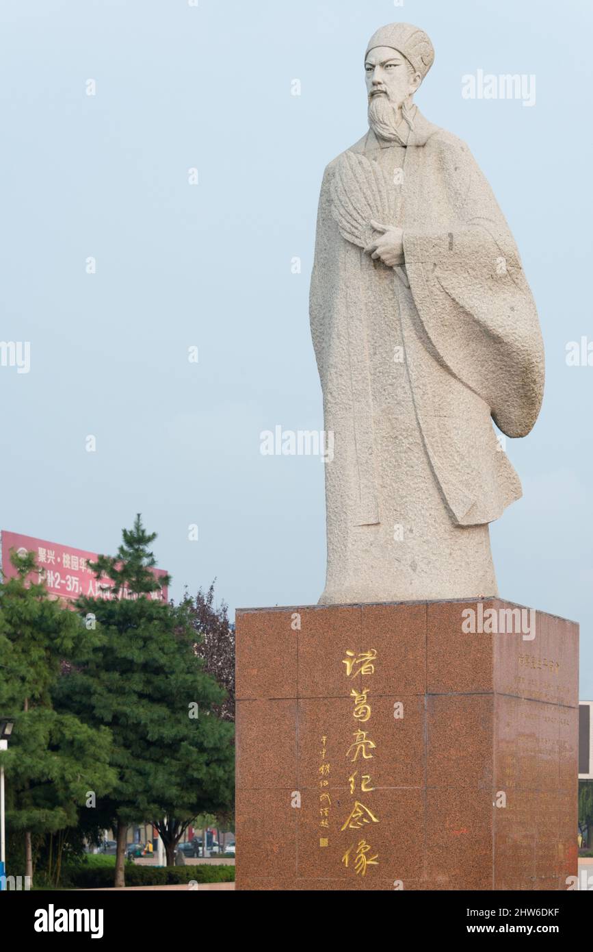 SHAANXI, CHINA - Statue von Zhuge Liang, Bezirk Mianxian, Shaanxi, China. Zhuge Liang (181–234) war Kanzler des Staates Shu Han. Stockfoto