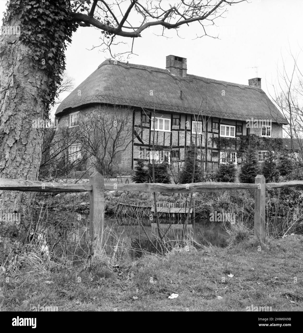 Redlands, Keith Richards Haus in Sussex und Szene der berüchtigten Drogenpleite bei ihm und seinem Kollegen Rolling Stone Mick Jagger 12. Februar 1967 Stockfoto