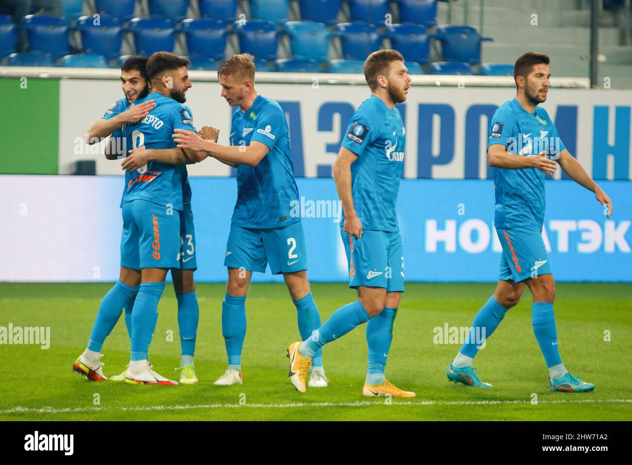 Sankt Petersburg, Russland. 03. März 2022. Die Spieler von Zenit werden während des Fußballspiels des russischen Pokals zwischen Zenit Sankt Petersburg und Kamaz Naberezhnye Chelny in der Gazprom Arena gesehen.Endstand; Zenit 6:0 Kamaz. (Foto von Maksim Konstantinov/SOPA Images/Sipa USA) Quelle: SIPA USA/Alamy Live News Stockfoto