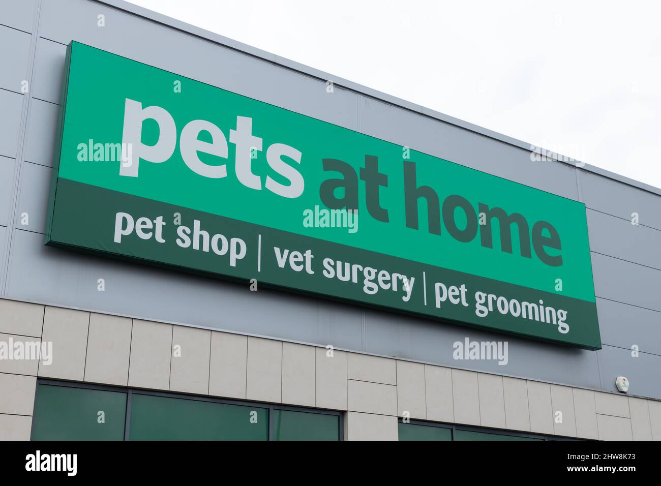 Die Ladenfront von Pets at Home im Merry Hill Center in der Nähe von Brierley Hill in Großbritannien Stockfoto