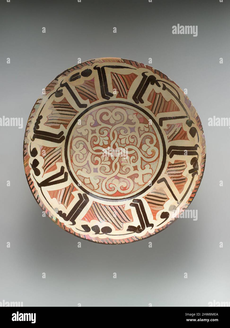 Kunst inspiriert von Schale mit arabischer Inschrift, „Segen, Wohlstand, Wohlbefinden, Glück“, Ende des 10..–11.. Jahrhunderts, hergestellt im heutigen Usbekistan, wahrscheinlich Samarqand. Im Iran ausgegraben, Nishapur, Steingut; weißer Slip mit polychromer Slip-Dekoration unter transparenter Glasur, Max, Classic Works modernisiert von Artotop mit einem Schuss Moderne. Formen, Farbe und Wert, auffällige visuelle Wirkung auf Kunst. Emotionen durch Freiheit von Kunstwerken auf zeitgemäße Weise. Eine zeitlose Botschaft, die eine wild kreative neue Richtung verfolgt. Künstler, die sich dem digitalen Medium zuwenden und die Artotop NFT erschaffen Stockfoto