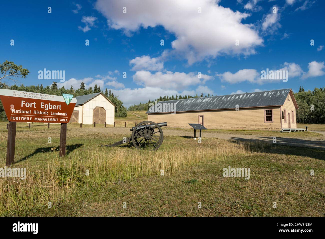 Fort Egbert Historic Landmark; Yukon River Stockfoto