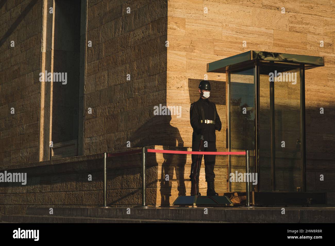 Ankara, Türkei - 09. November 2021: Soldat steht Wache in Anıtkabir. Redaktionelle Aufnahme in Ankara. Stockfoto